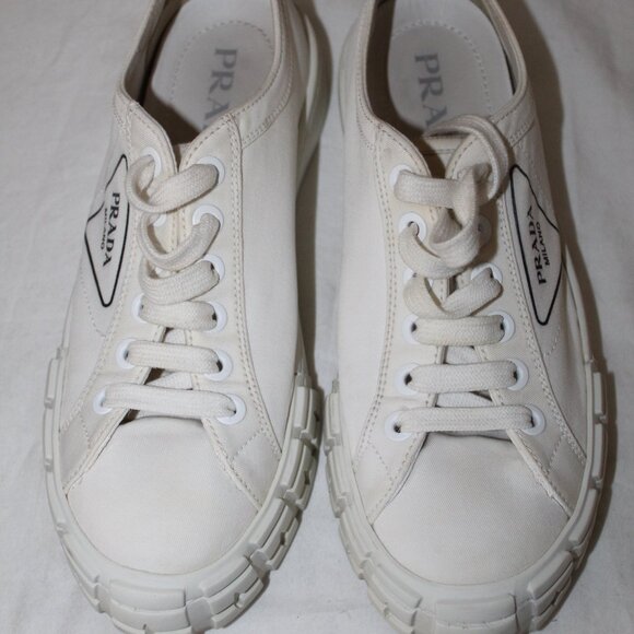 PRADA Canvas Logo Skate Sneakers Flats Lace Up 39.5 - Picture 2 of 8
